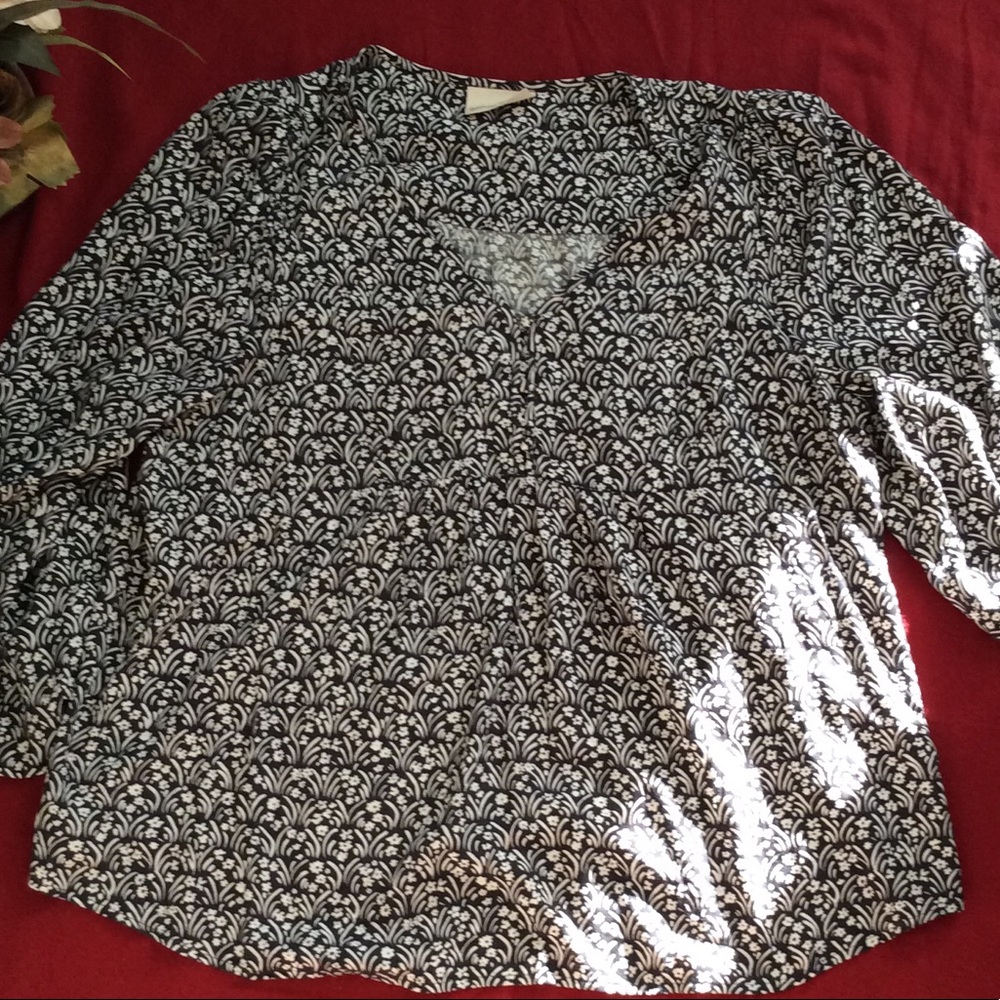 Universal thread Floral Blouse Black